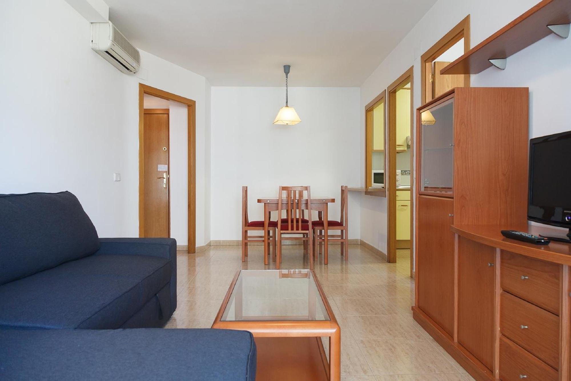 Uhc Larimar Family Complex Appartement Salou Buitenkant foto